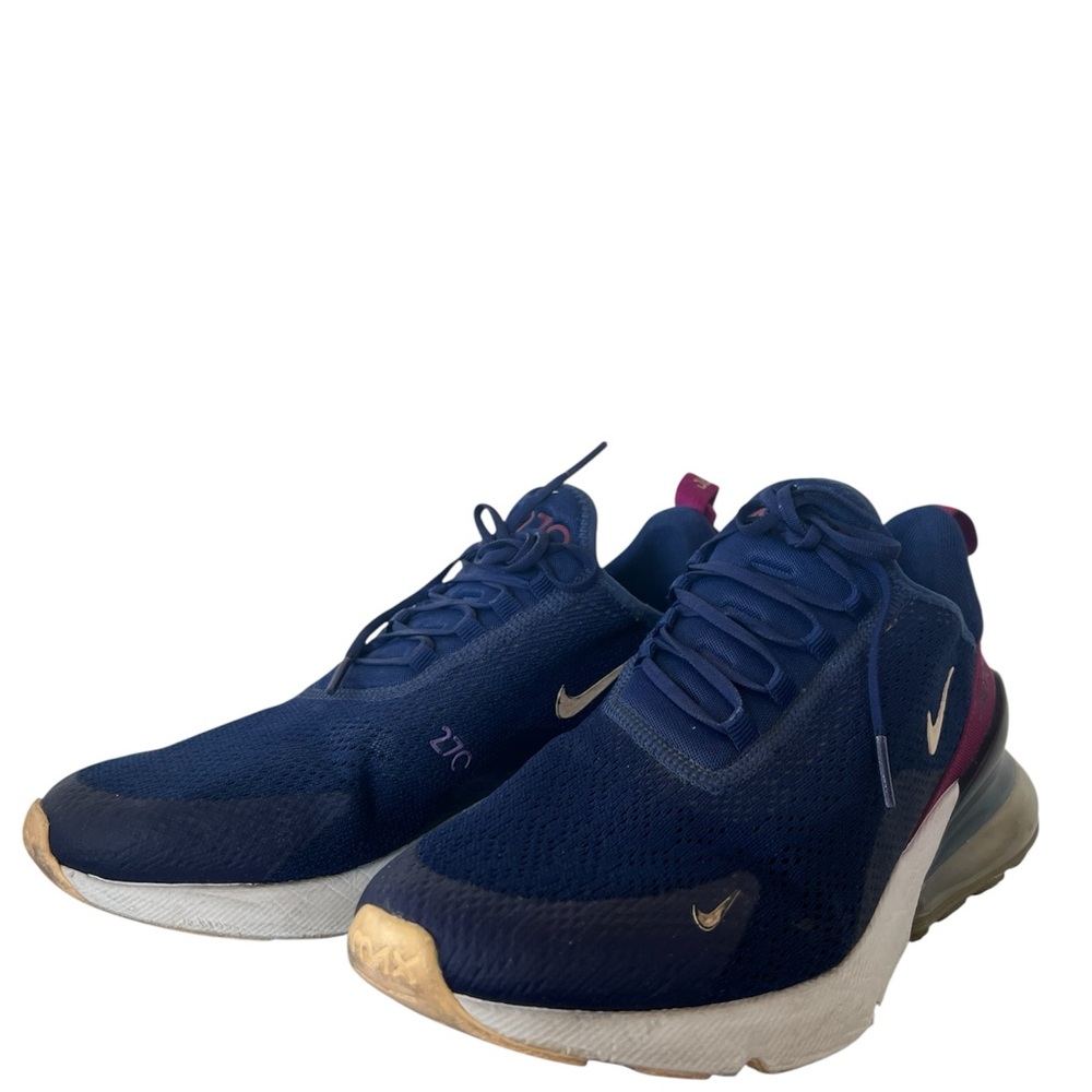 Nike Men's or Women’s Navy and White Athletic Shoes in Good Condition.